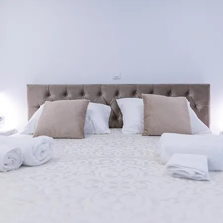 Luxury And Gold בית הארחה ספליט