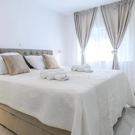 בית הארחה Luxury And Gold