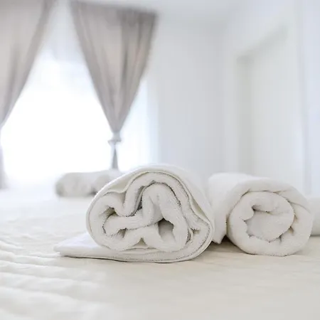 Luxury And Gold ספליט