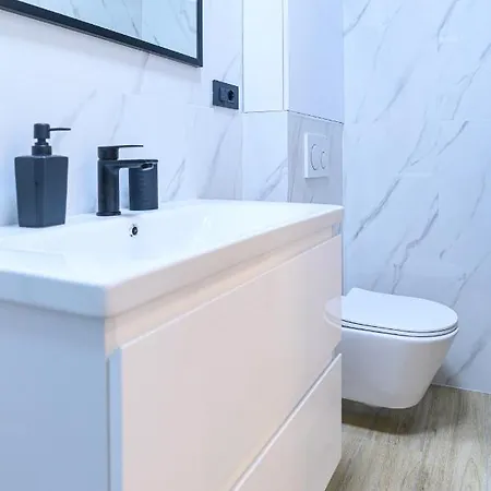 Luxury And Gold בית הארחה 4*