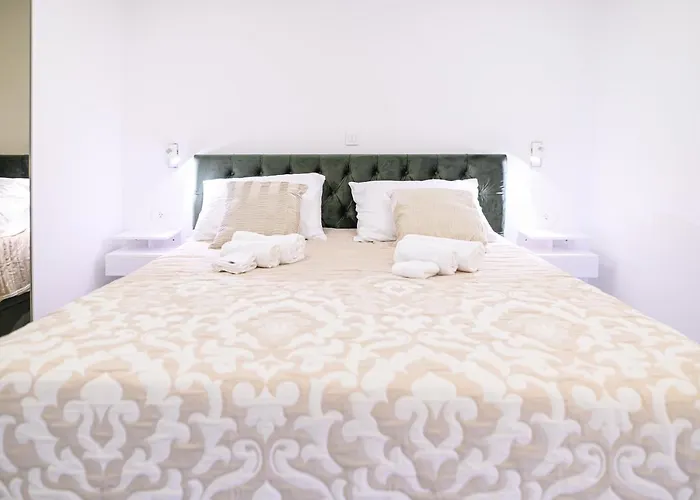 Luxury And Gold 게스트하우스 4*