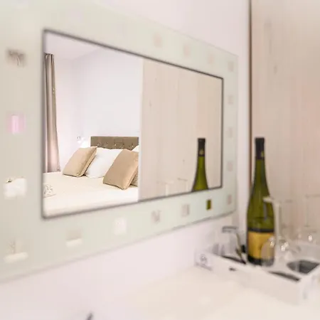 Luxury And Gold Split